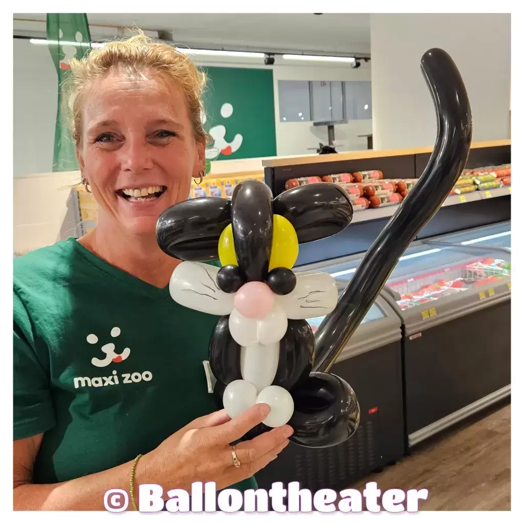 ballonfiguur poes maxi zoo ballonartiest